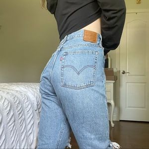 Levi’s Wedgie Straight Jeans (Size 30)